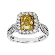 Ladies 2.040 Ctw Fancy Diamond Ring / 18 Kt W